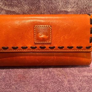 Dooney & Bourke vintage wallet